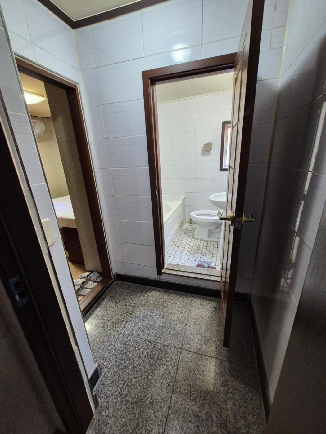 Joyful Stay Seoul Eksteriør billede