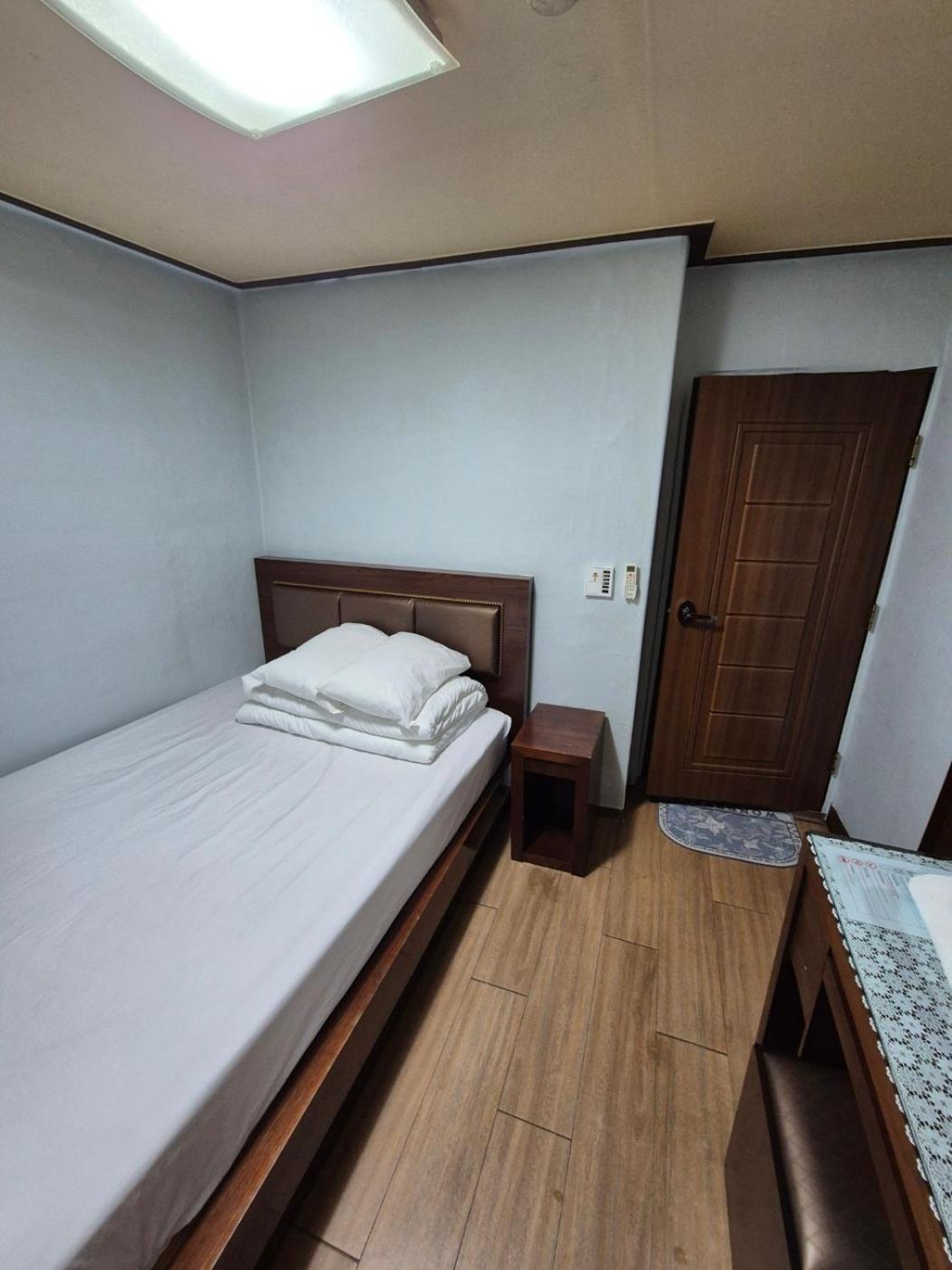 Joyful Stay Seoul Eksteriør billede